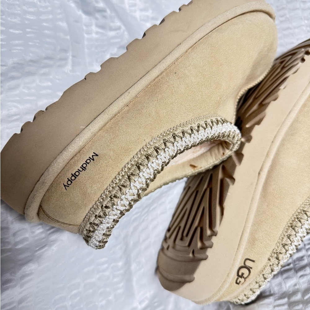 UGG Tan Women's Slippers - Picture 8 of 16